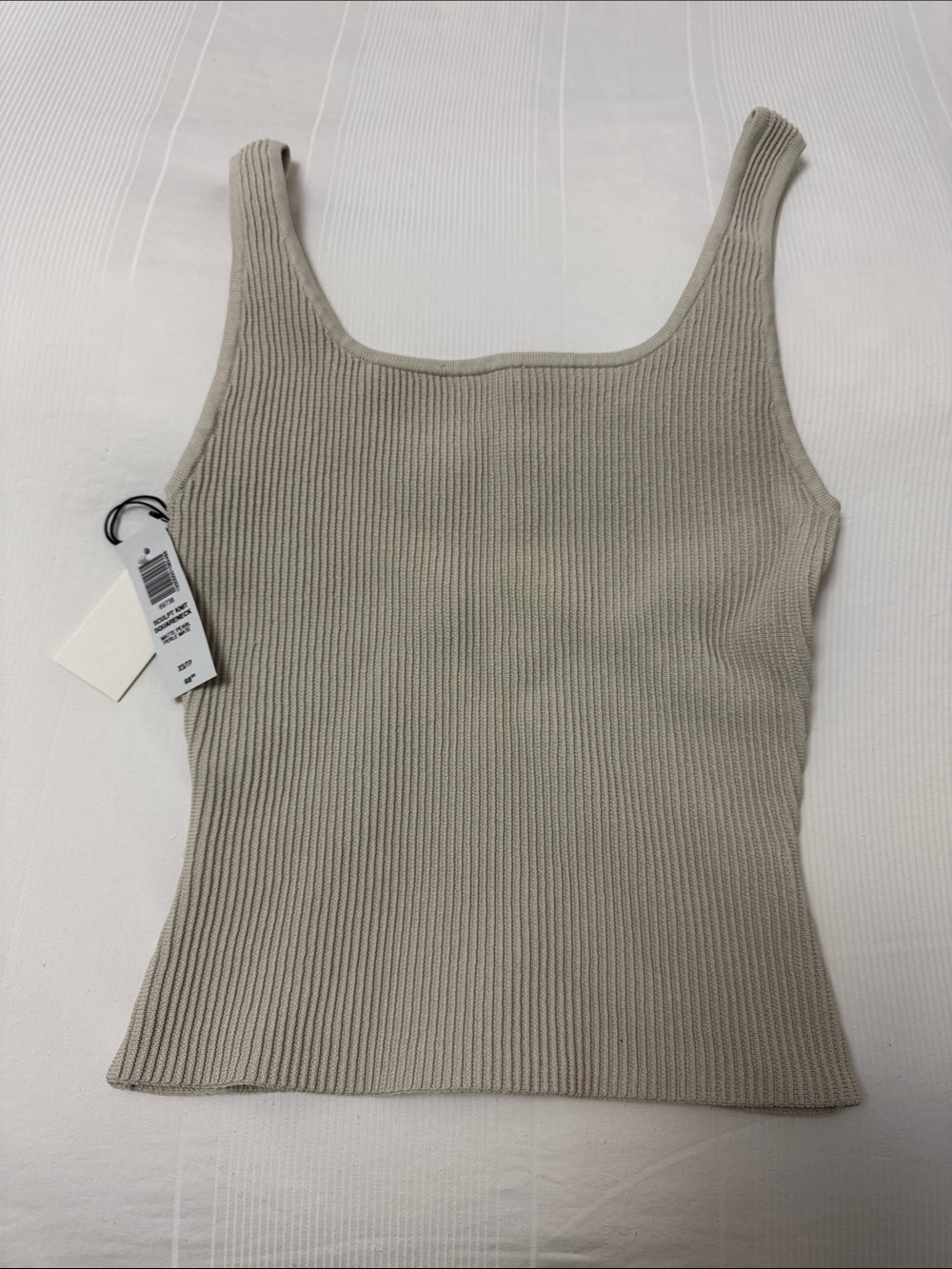 NWT Aritzia Babaton Sculpt Knit Squareneck Tank